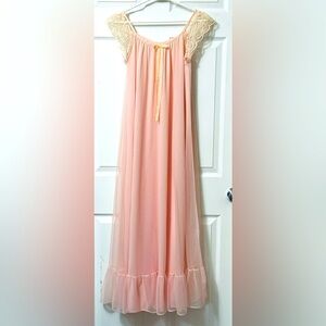 St Michael Vintage 1970’s Lined Nightgown